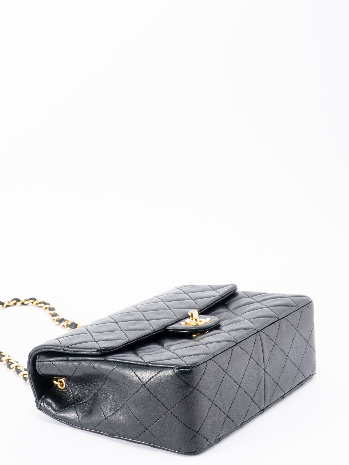 シャネル ミニマトラッセ20 チェーンショルダーバッグ ラムスキン ブラック ゴールド金具