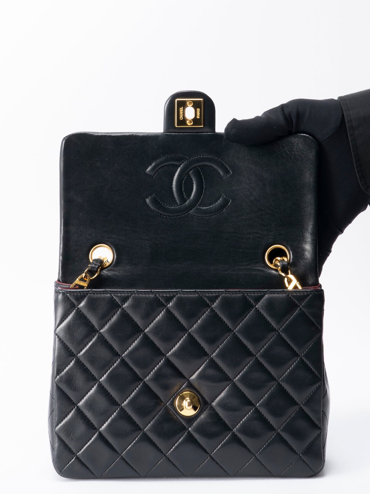 シャネル ミニマトラッセ20 チェーンショルダーバッグ ラムスキン ブラック ゴールド金具