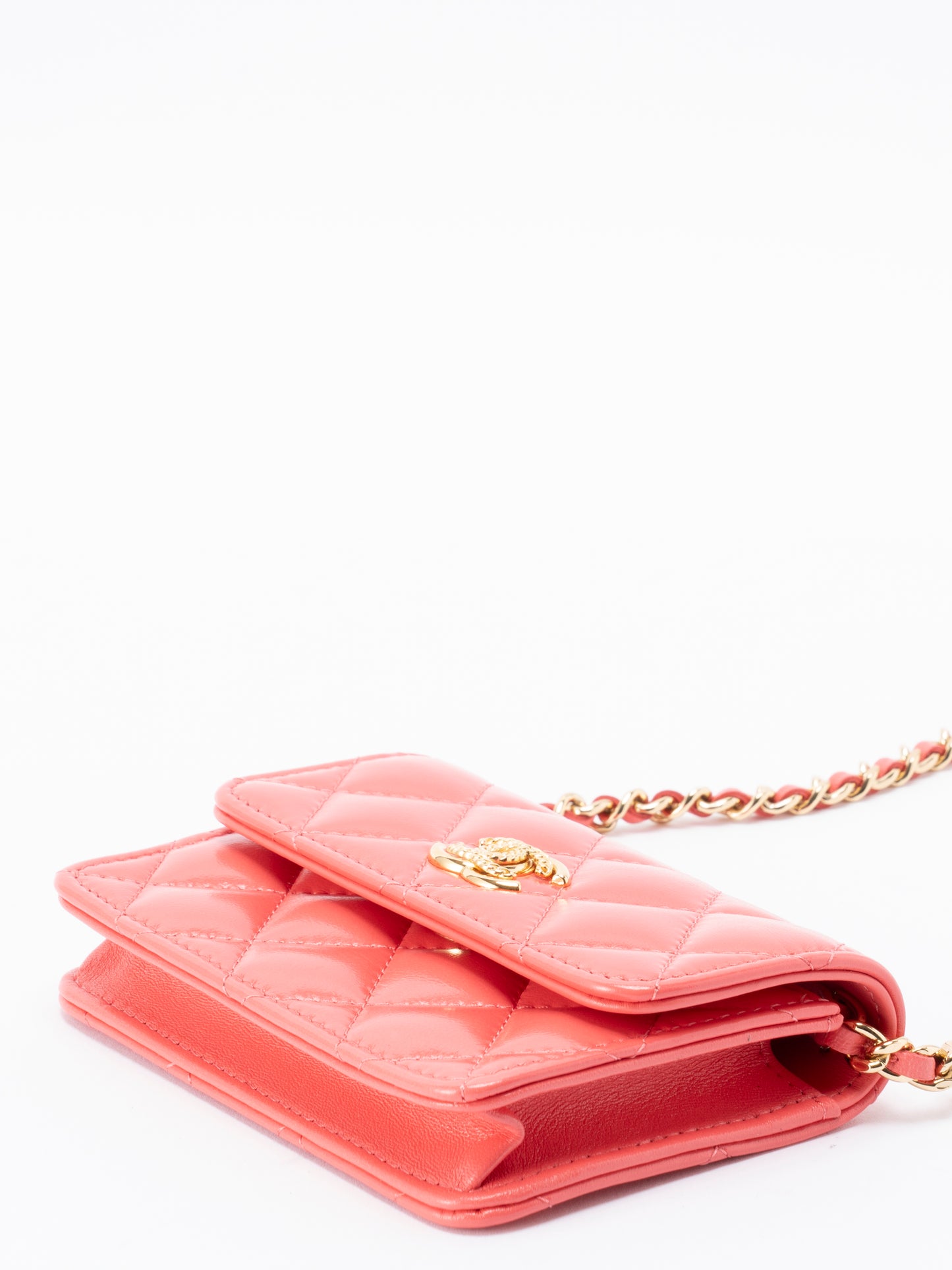 シャネル マトラッセ ランダムシリアル ミニ チェーンショルダーバッグ カーフスキン ピンク ゴールド金具