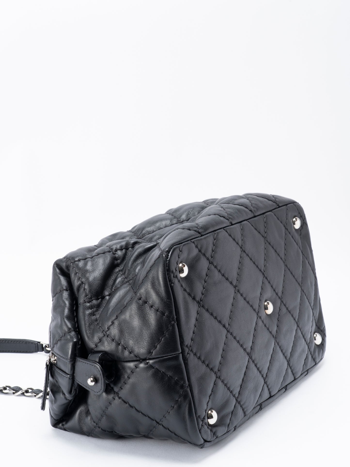 シャネル ワイルドステッチ チェーントートバッグ カーフスキン ブラック シルバー金具