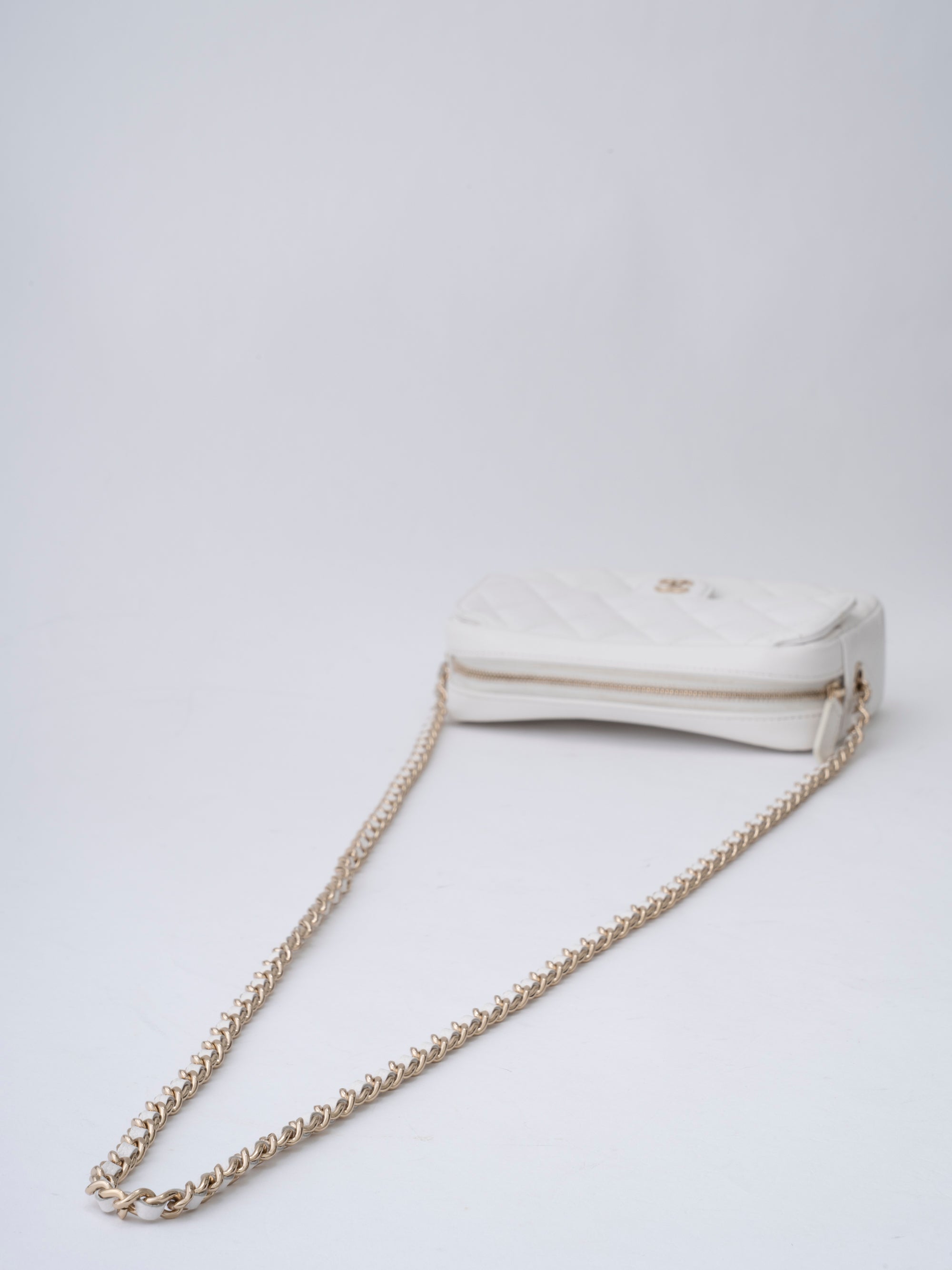 Chanel Matelassé Chain Random Serial Camera Bag Caviar Skin White Gold Hardware