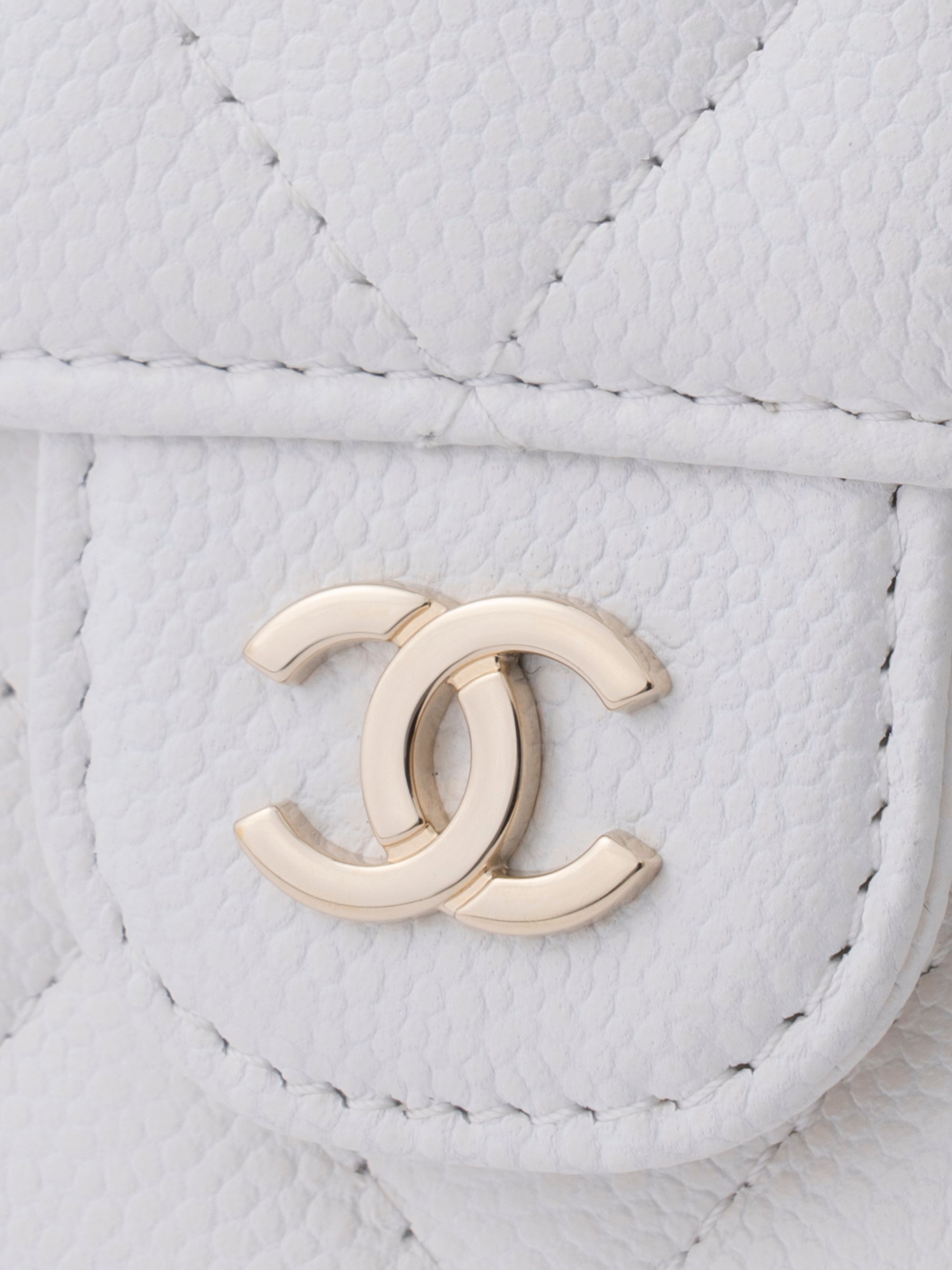 Chanel Matelassé Chain Random Serial Camera Bag Caviar Skin White Gold Hardware