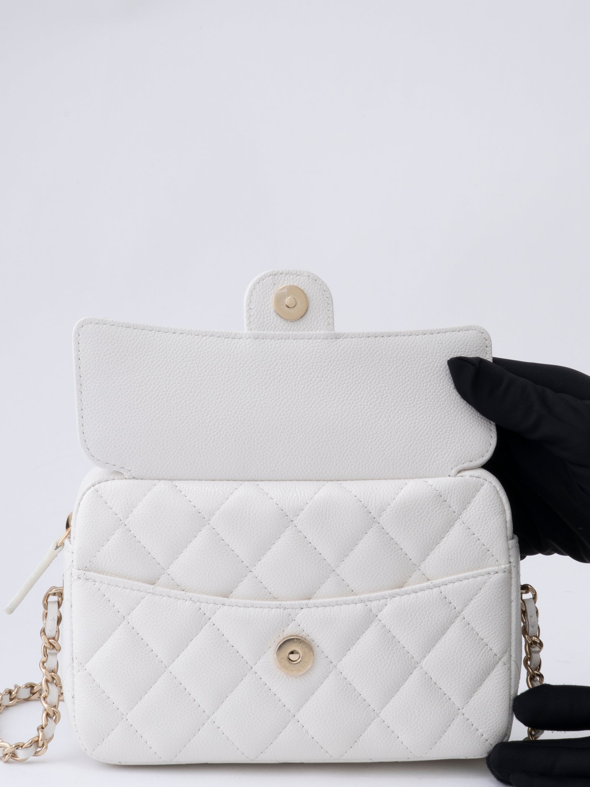 Chanel Matelassé Chain Random Serial Camera Bag Caviar Skin White Gold Hardware