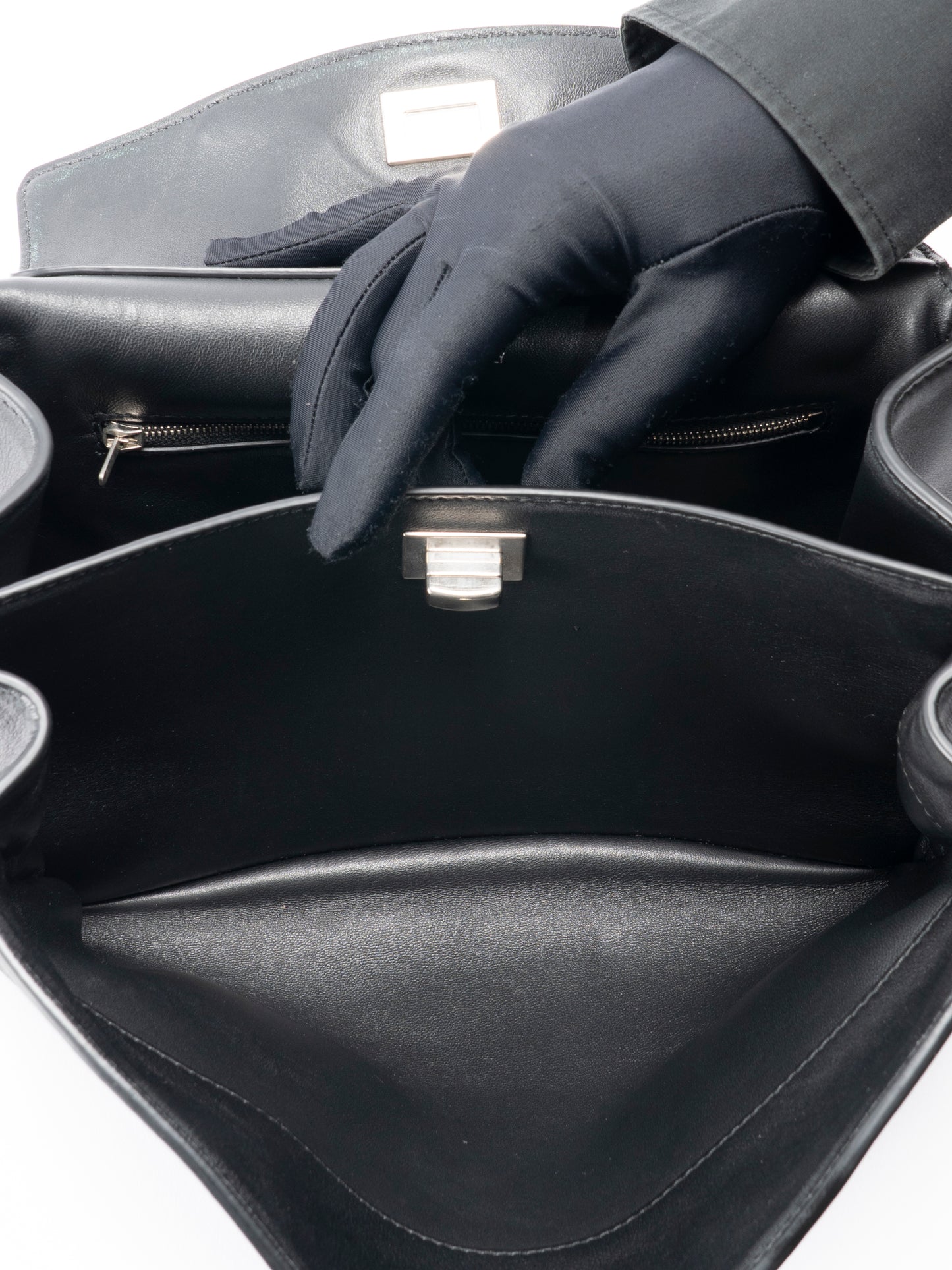 バレンシアガ ロデオ スモール ユーズド チャーム付き アンティーク調 ショルダーバッグ スムースカーフスキン ブラック  シルバー金具