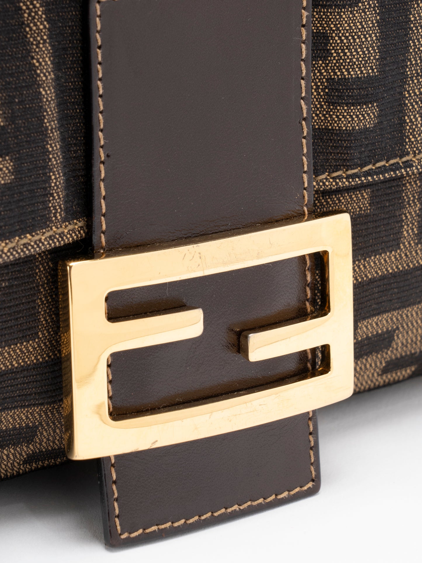 フェンディ ズッカ マンマバケット ショルダーバッグ キャンバス ブラウン ゴールド金具