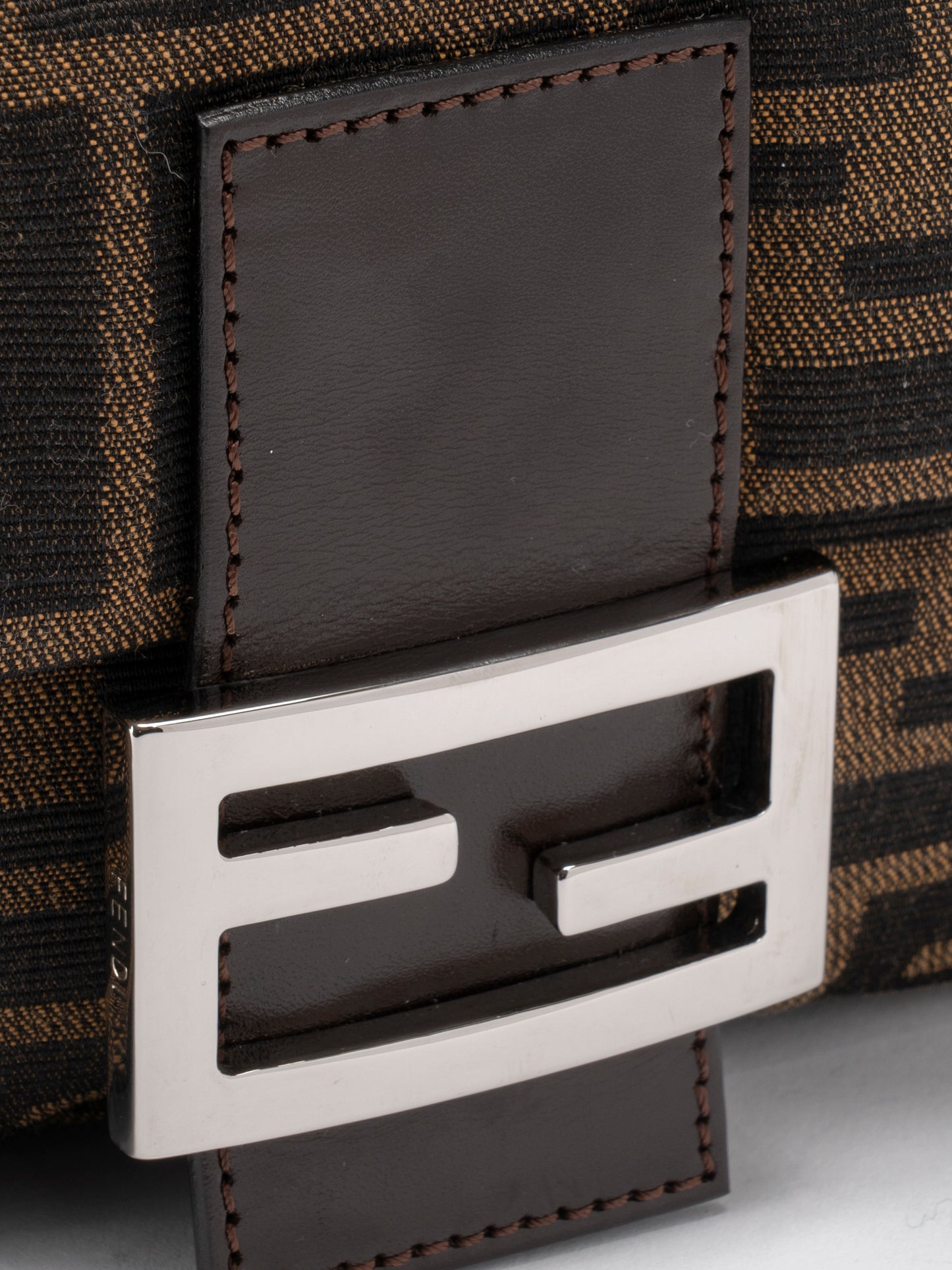 フェンディ ズッカ マンマバケット ショルダーバッグ キャンバス ブラウン シルバー金具