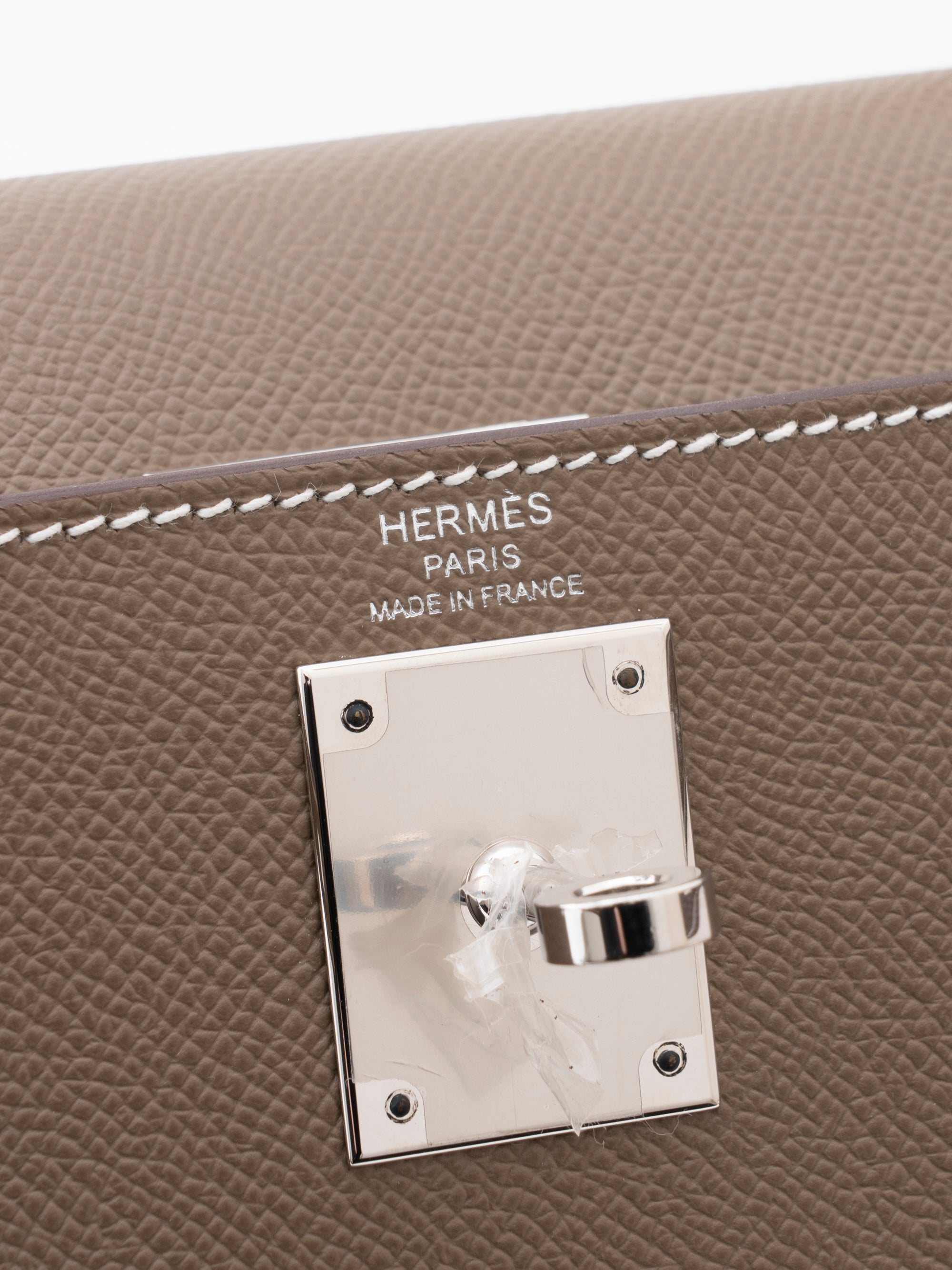 Hermès Kelly 28 Sellier Handbag, B Stamp (2023), Epsom Leather, Etoupe, Silver Hardware