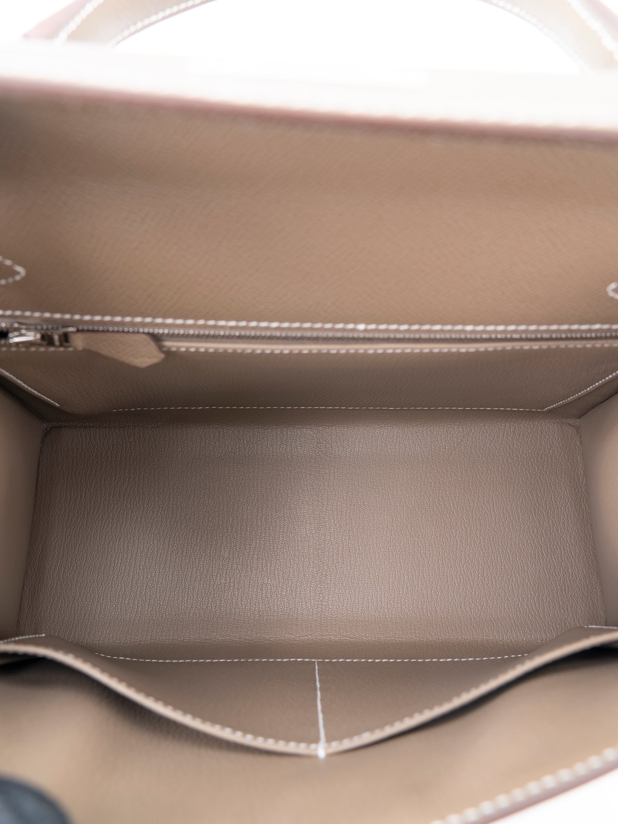 Hermès Kelly 28 Sellier Handbag, B Stamp (2023), Epsom Leather, Etoupe, Silver Hardware