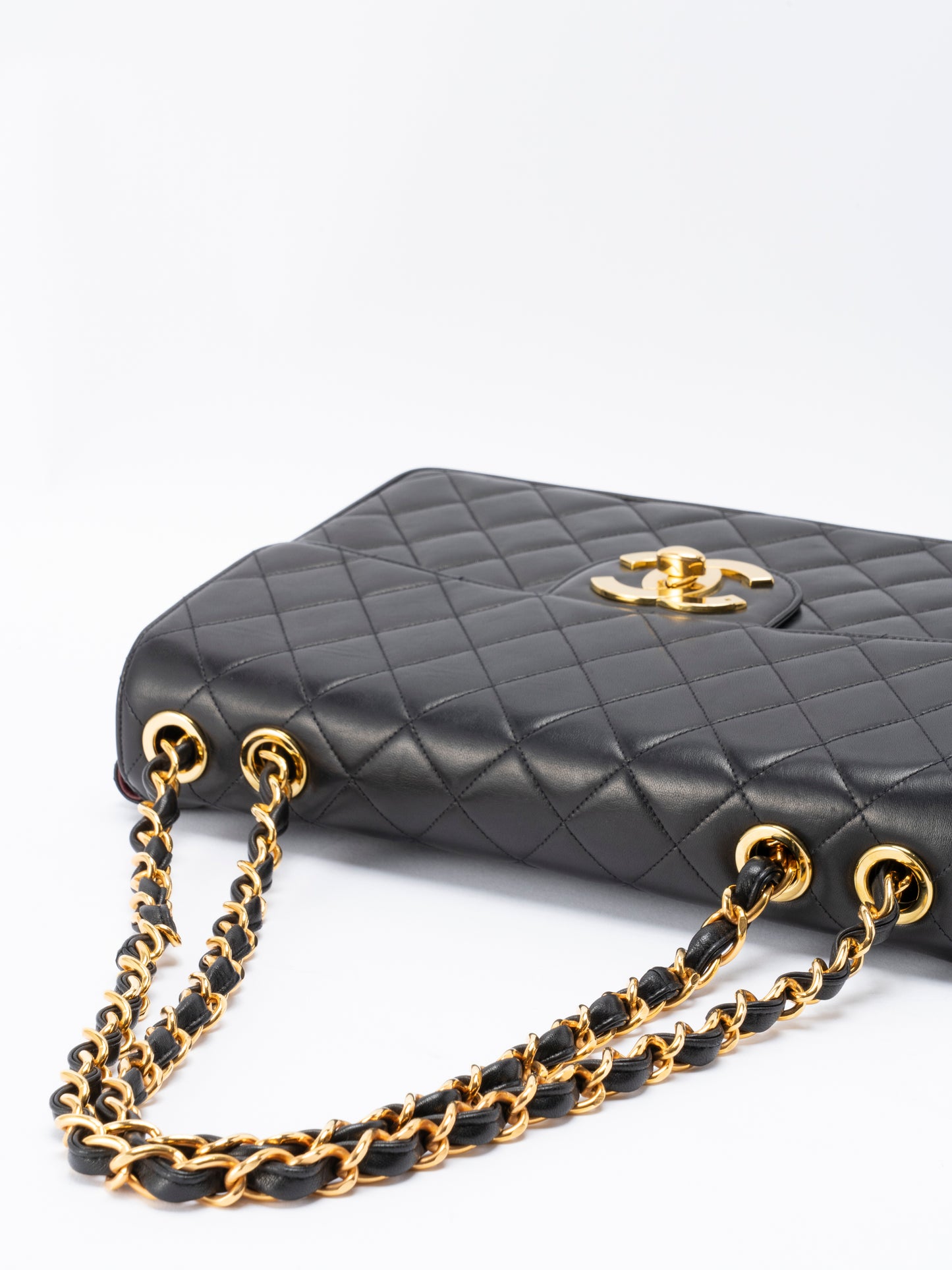 シャネル デカマトラッセ30 チェーンショルダーバッグ ラムスキン ブラック ゴールド金具
