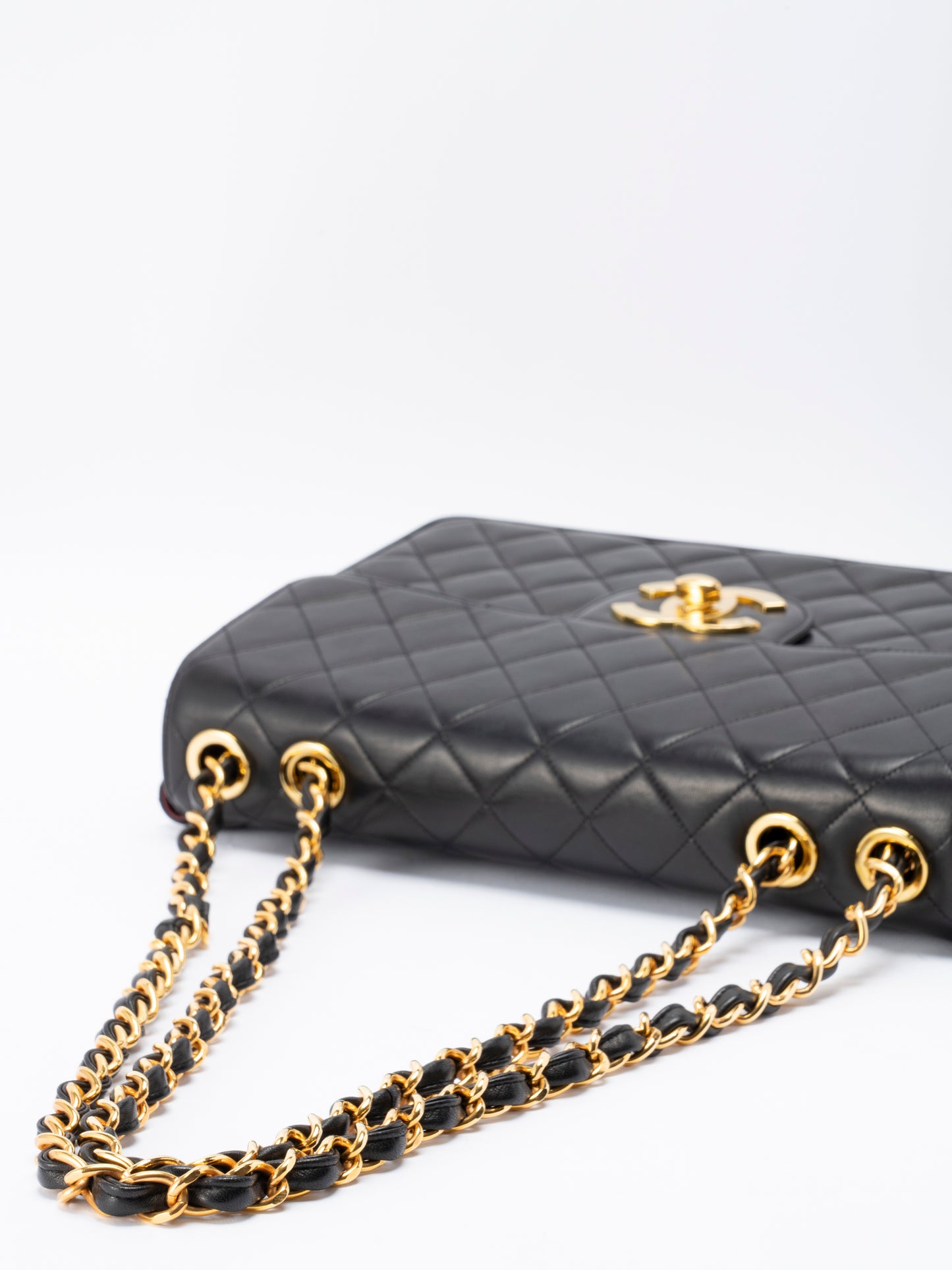 シャネル デカマトラッセ30 チェーンショルダーバッグ ラムスキン ブラック ゴールド金具