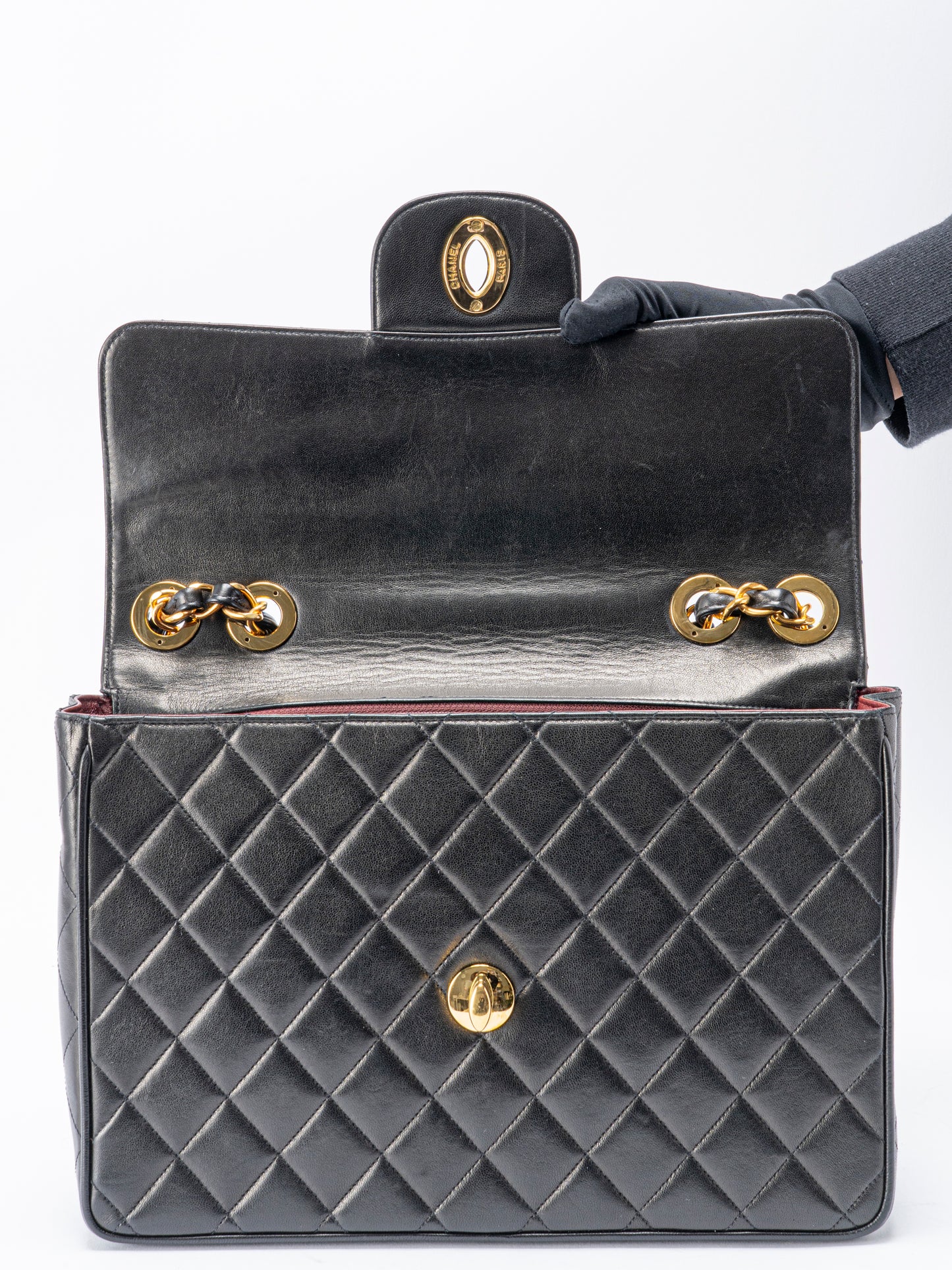 シャネル デカマトラッセ30 チェーンショルダーバッグ ラムスキン ブラック ゴールド金具