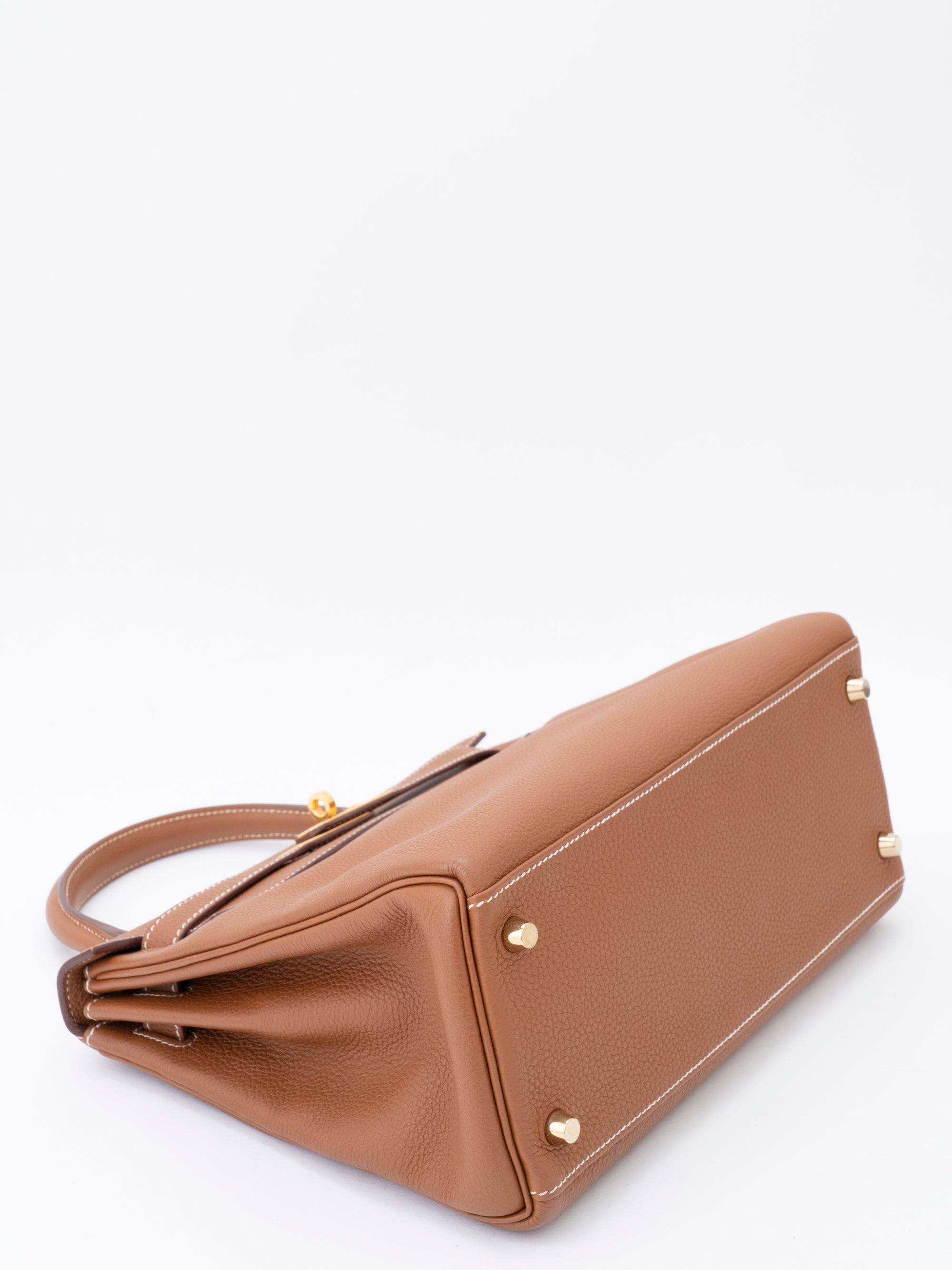 Hermès Kelly 28 Handbag, Interior Stitched, X Stamp: 2016, Togo Gold 37, Gold Hardware