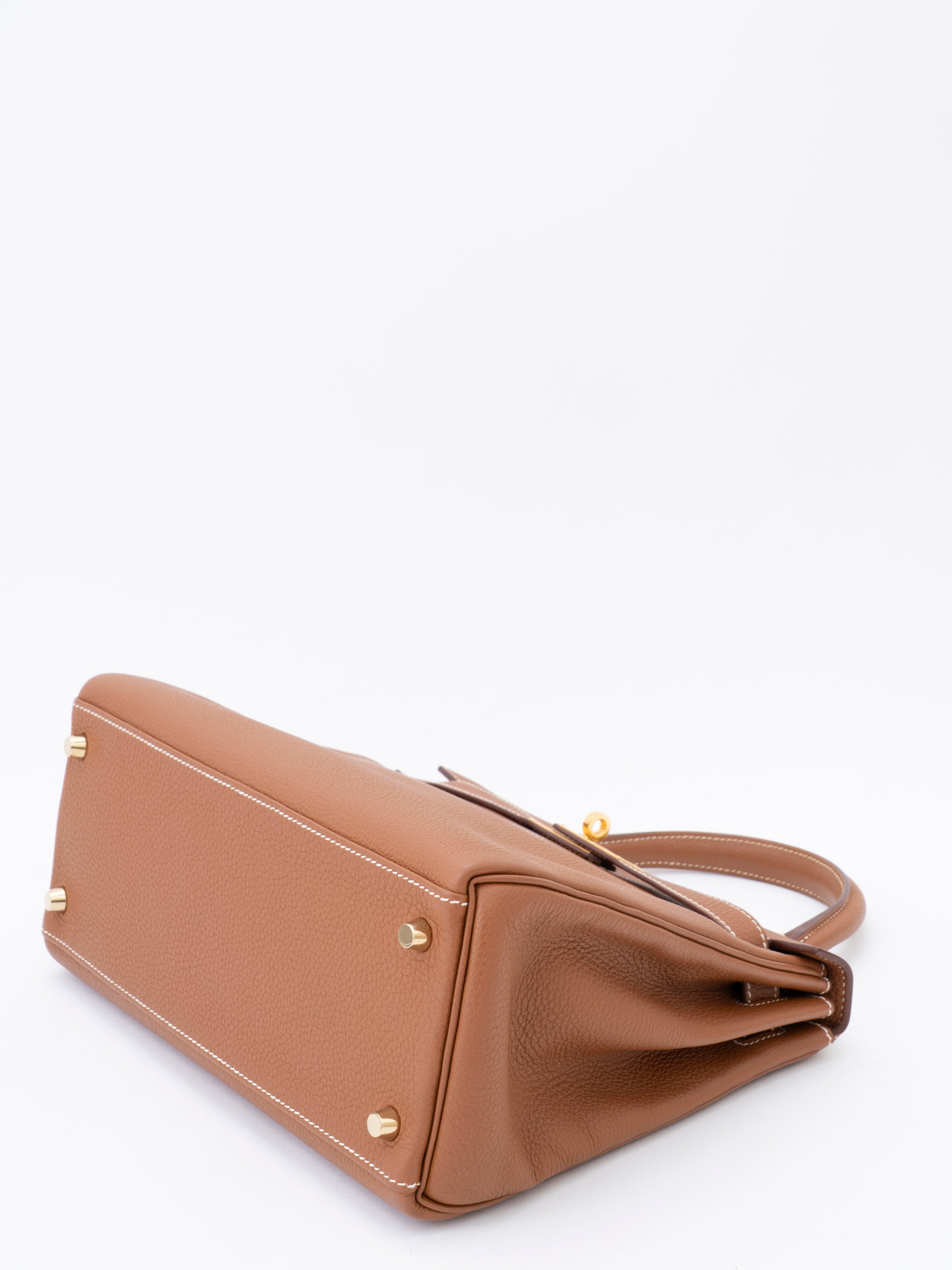 Hermès Kelly 28 Handbag, Interior Stitched, X Stamp: 2016, Togo Gold 37, Gold Hardware