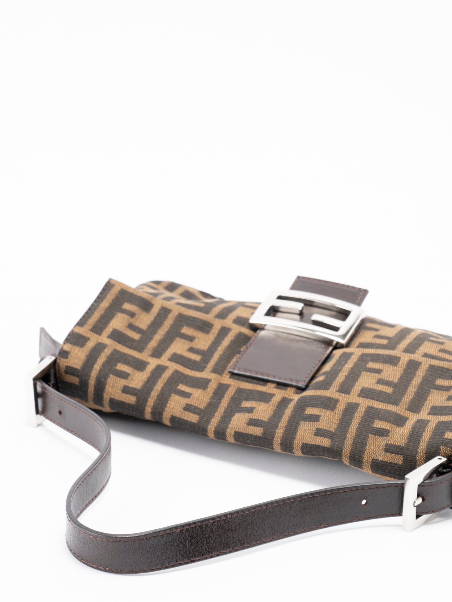 フェンディ ズッカ マンマバケット ショルダーバッグ キャンバス ブラウン シルバー金具