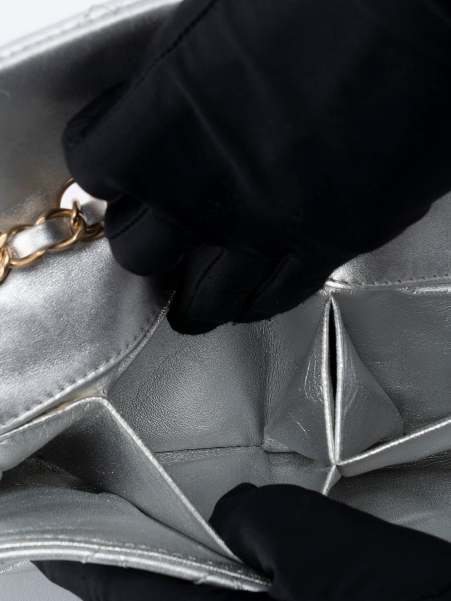 シャネル イーストウエスト Wチェーンショルダーバッグ ラムスキン シルバー ゴールド金具