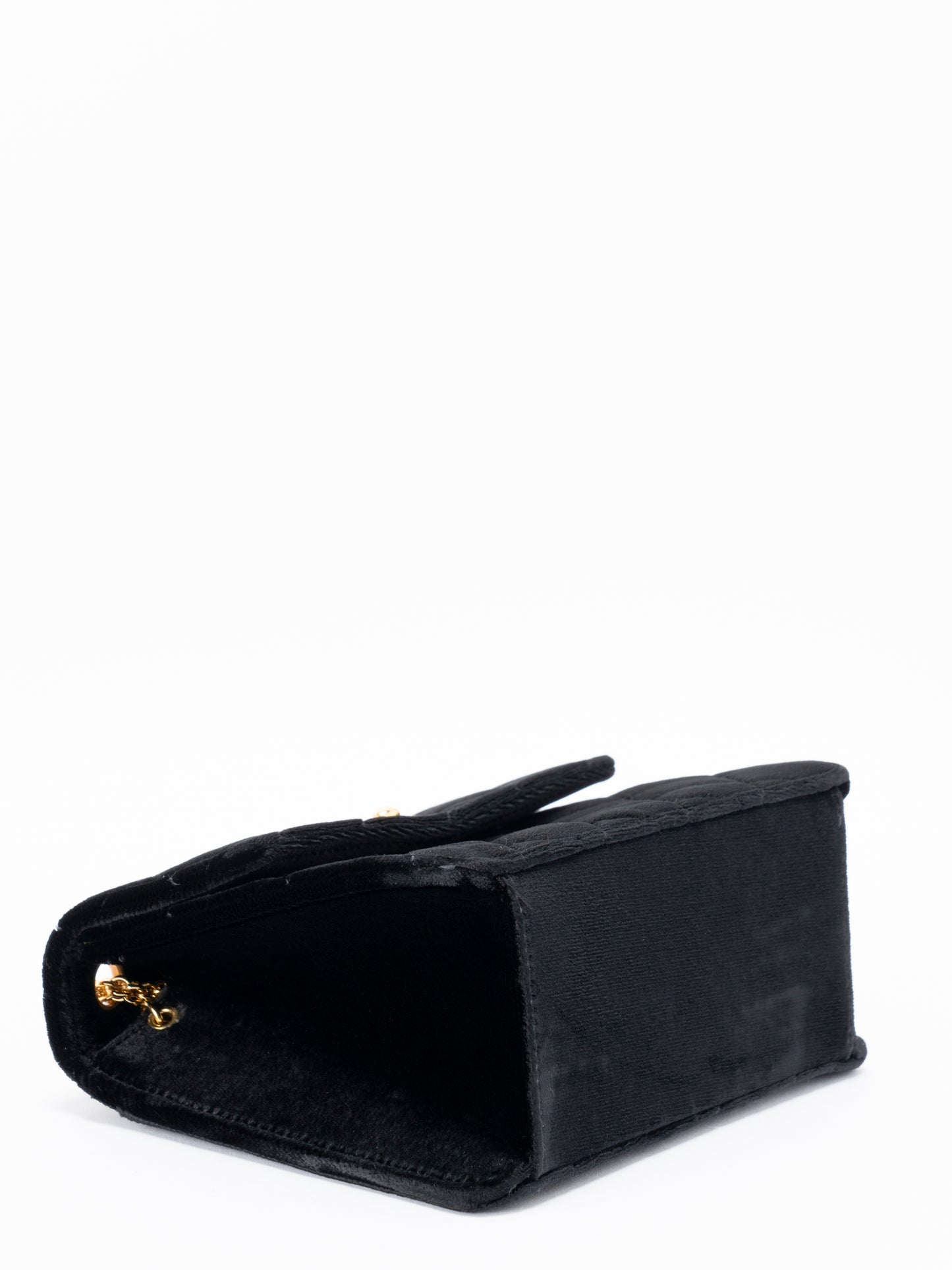 シャネル マトラッセ チェーンショルダーバッグ ベルベット ブラック ゴールド金具