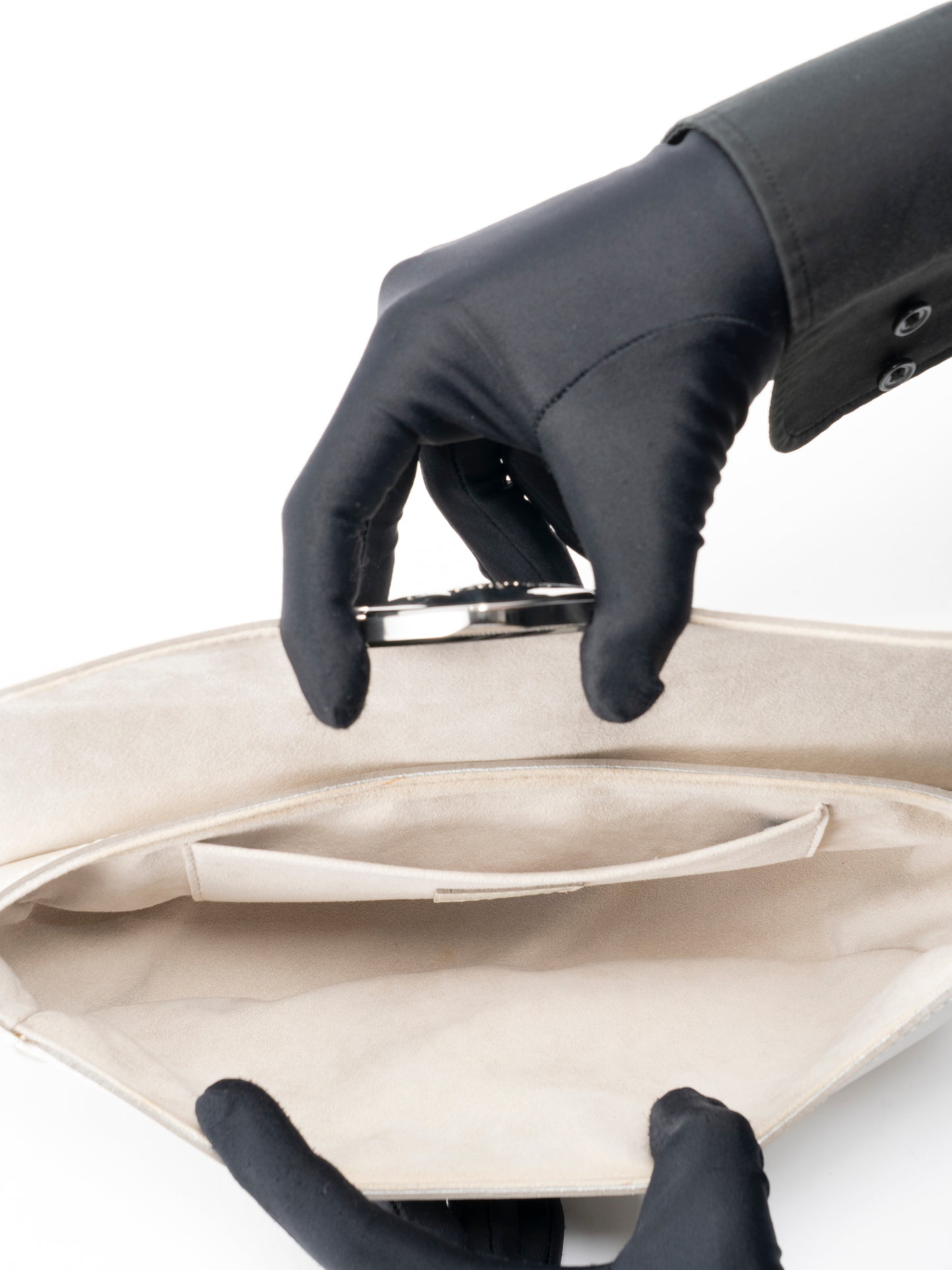 ルイ・ヴィトン M5929J ポシェットモンテーニュ ショルダーバッグ エピ ホワイト シルバー金具