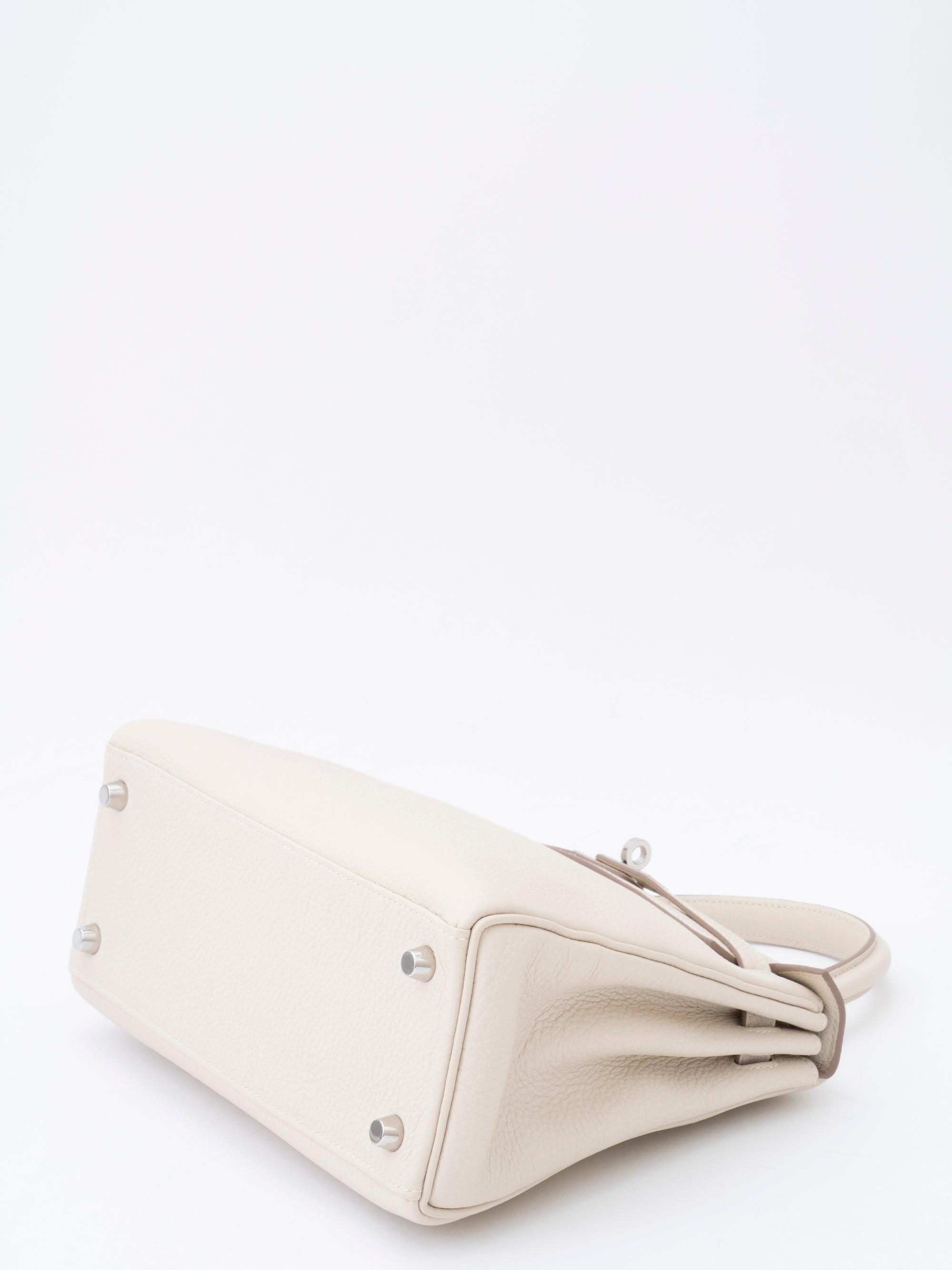 Hermès Kelly 25 Retourne Handbag, W stamp: 2024, Togo leather, Craie, Silver hardware