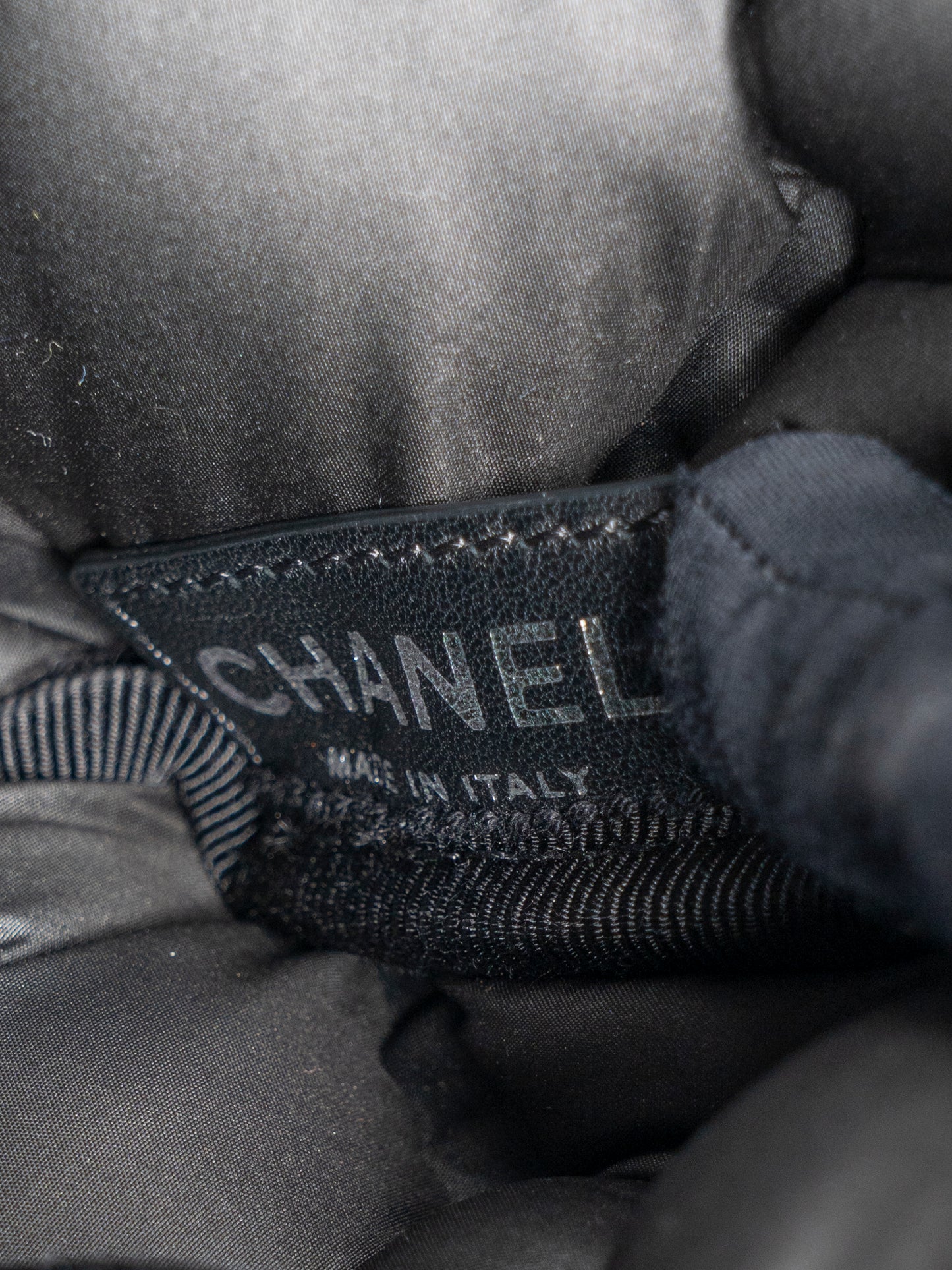 シャネル バブルキルト チェーンショルダーバッグ ポーチ付き カーフスキン ライトピンク アンティークシルバー金具