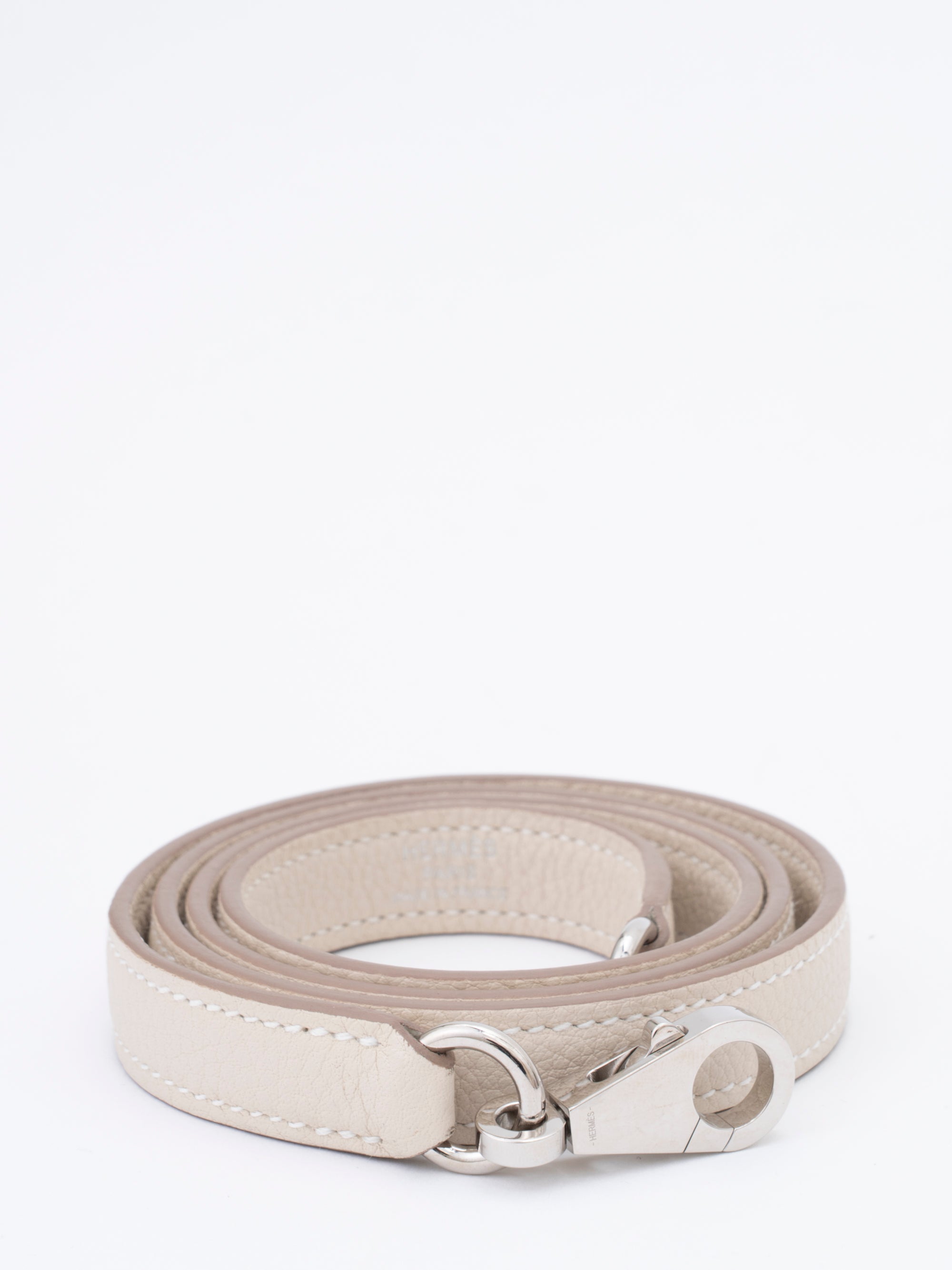 Hermès Kelly 25 Retourne Handbag, W stamp: 2024, Togo leather, Craie, Silver hardware