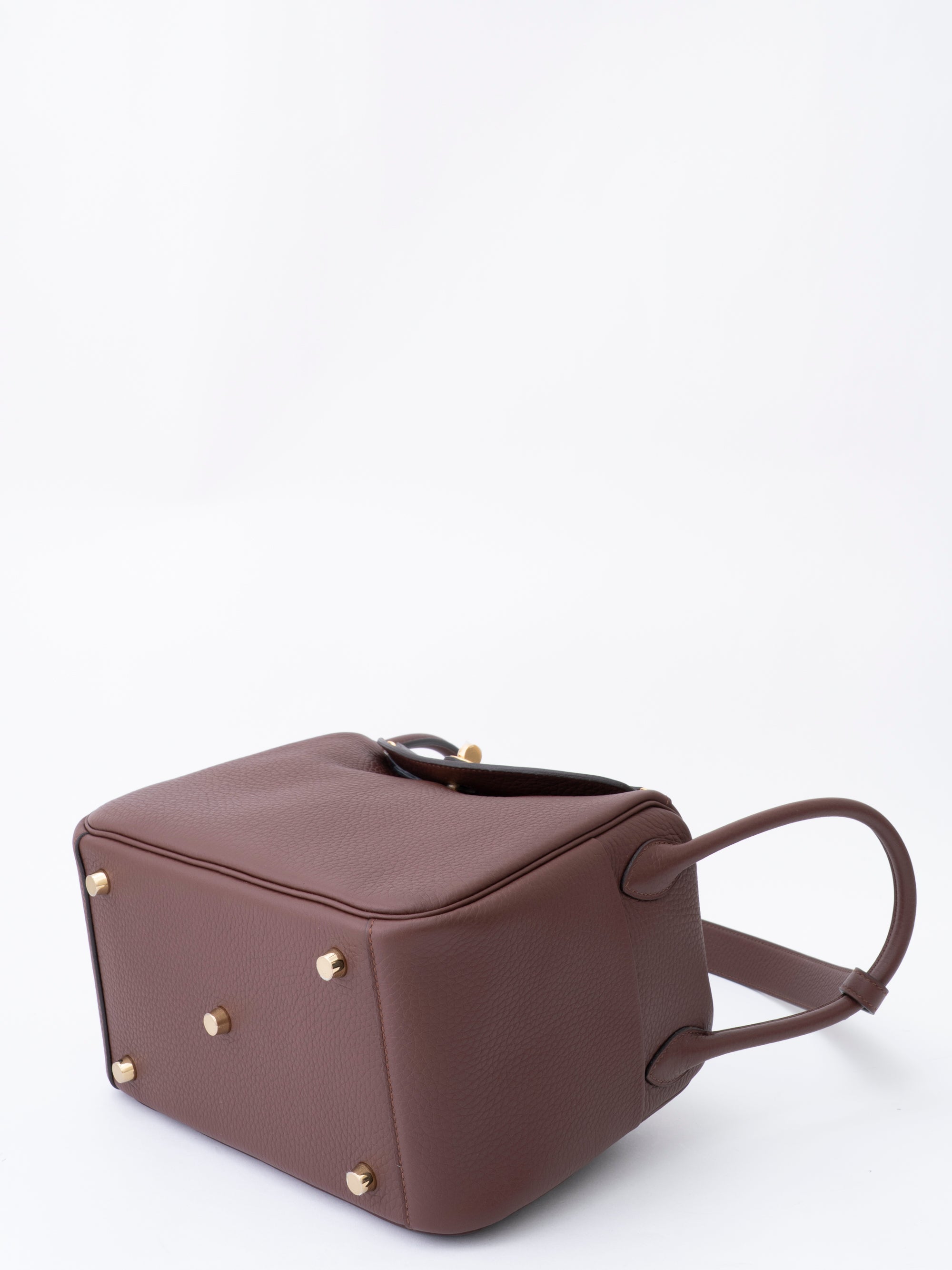 Hermès Lindy 26 Shoulder Bag K Stamp: 2025 Taurillon Teule 4D Gold Hardware Brand New