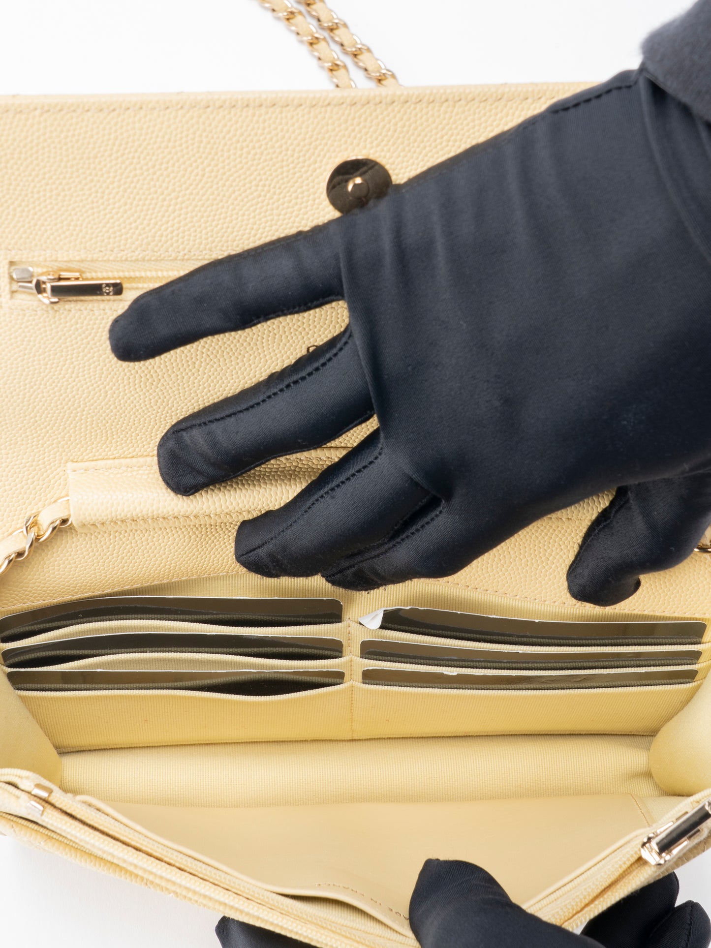 シャネル チェーンウォレット ターンロック シリアルプレート チェーンショルダーバッグ キャビアスキン イエロー ゴールド金具