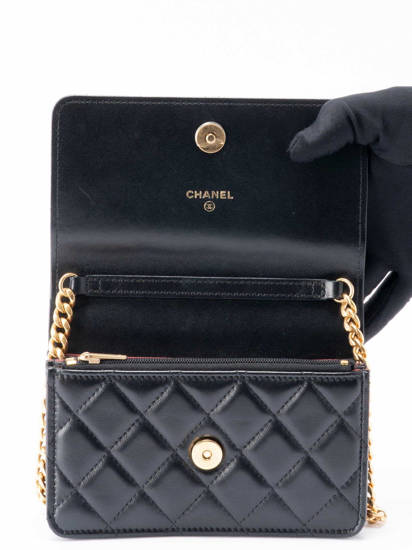 シャネル マトラッセ クラッチ チェーンウォレット ランダムシリアル ラムスキン パール ブラック ゴールド金具