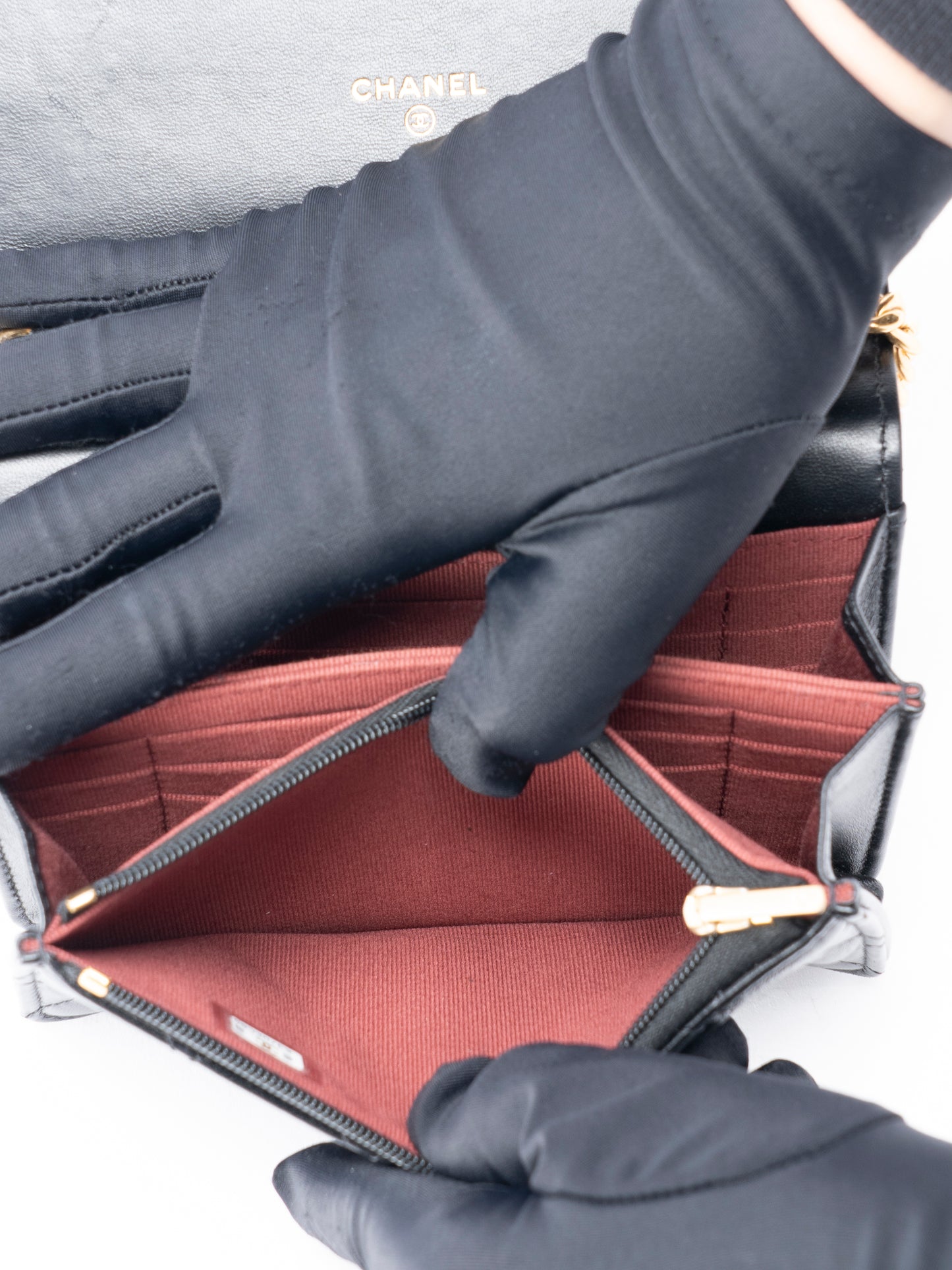 シャネル マトラッセ クラッチ チェーンウォレット ランダムシリアル ラムスキン パール ブラック ゴールド金具