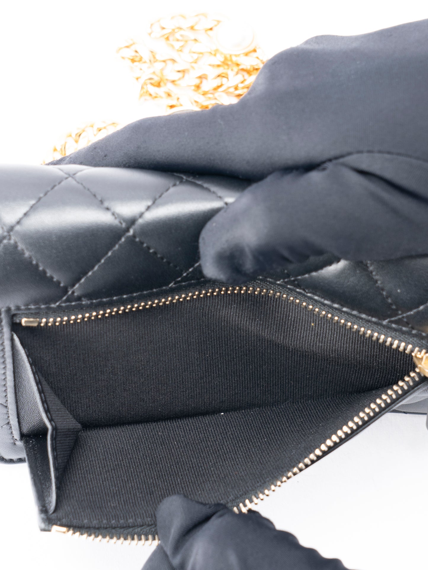 シャネル マトラッセ クラッチ チェーンウォレット ランダムシリアル ラムスキン パール ブラック ゴールド金具