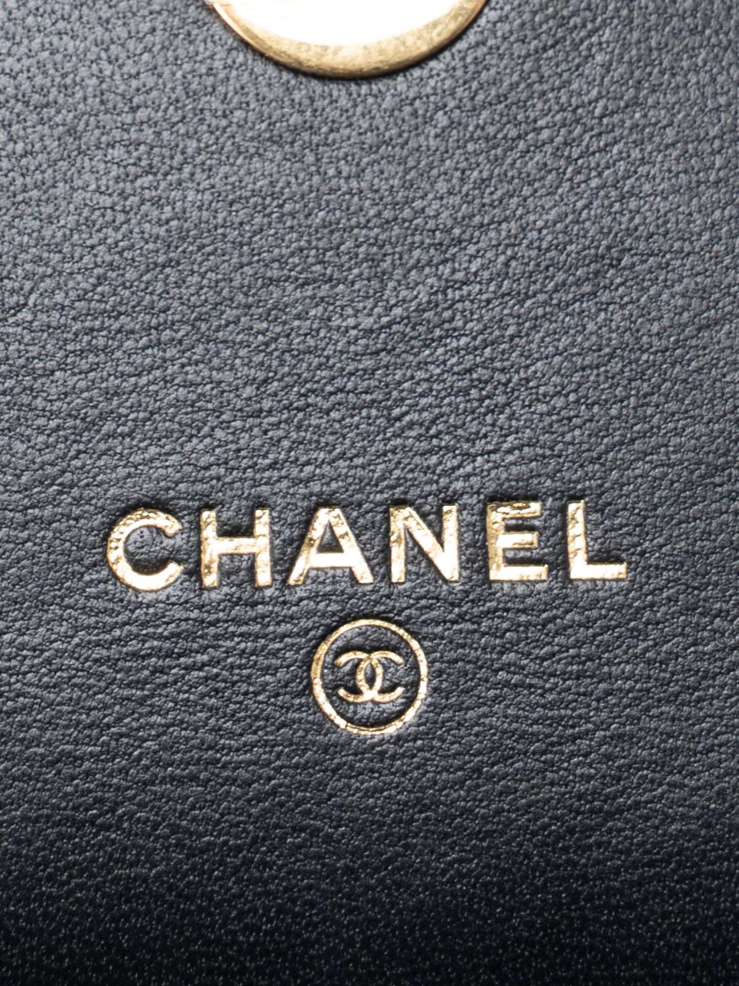 シャネル マトラッセ クラッチ チェーンウォレット ランダムシリアル ラムスキン パール ブラック ゴールド金具