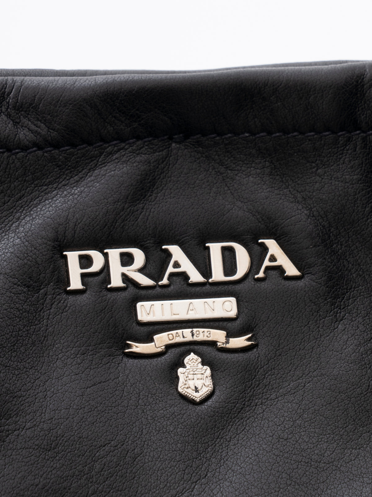 プラダ ショルダーバッグ  レザー ブラック シルバー金具