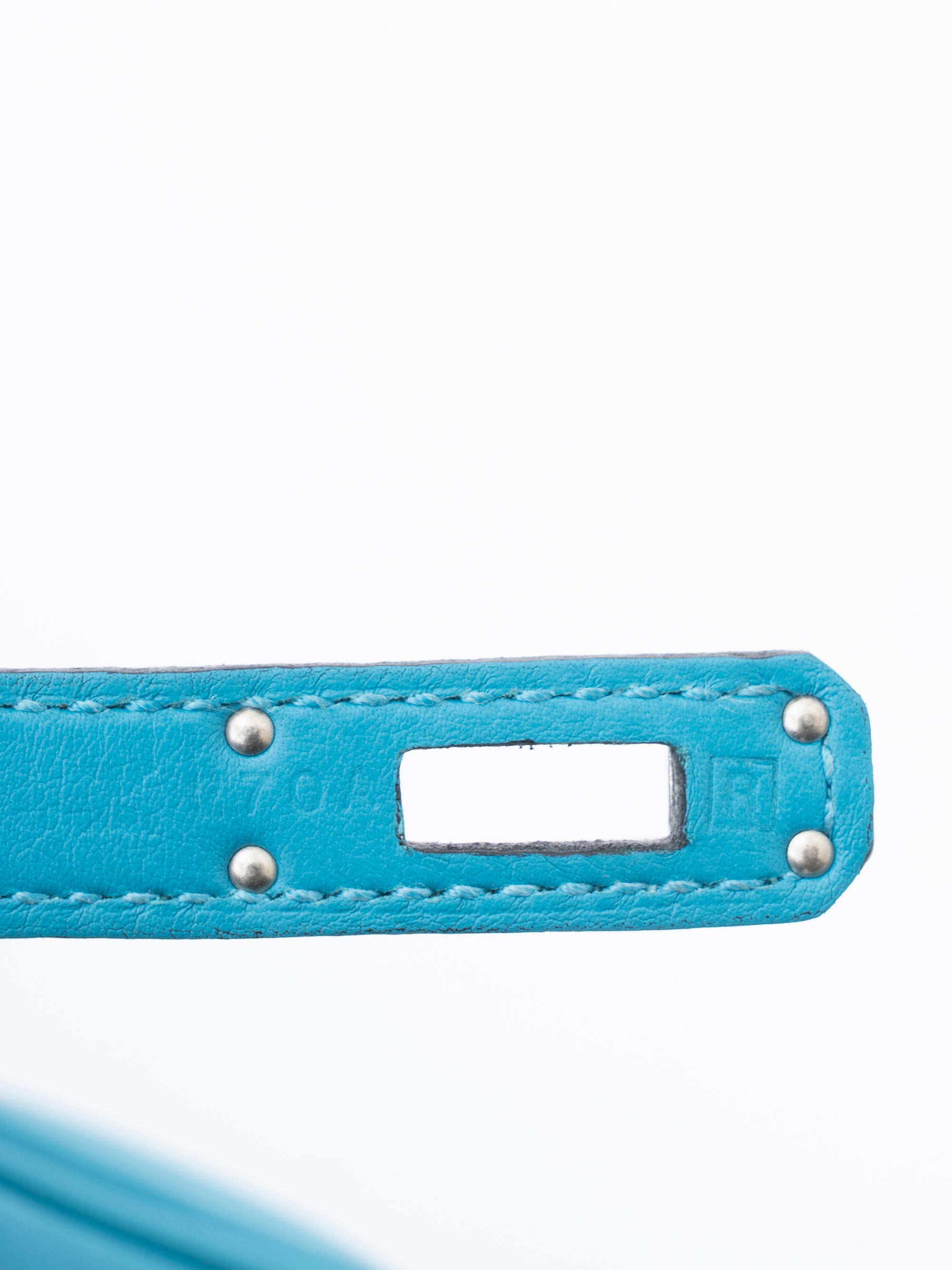 Hermès Birkin 25 Handbag, R Stamp (2014), Veau Swift, Turquoise 7B, Silver Hardware