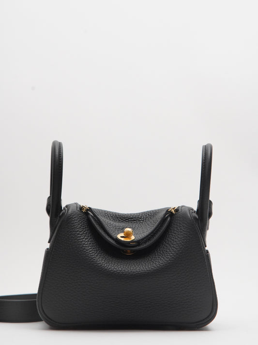Hermes New Mini Lindy Shoulder Bag B:2023 Gold hardware Taurillon Clemence Black