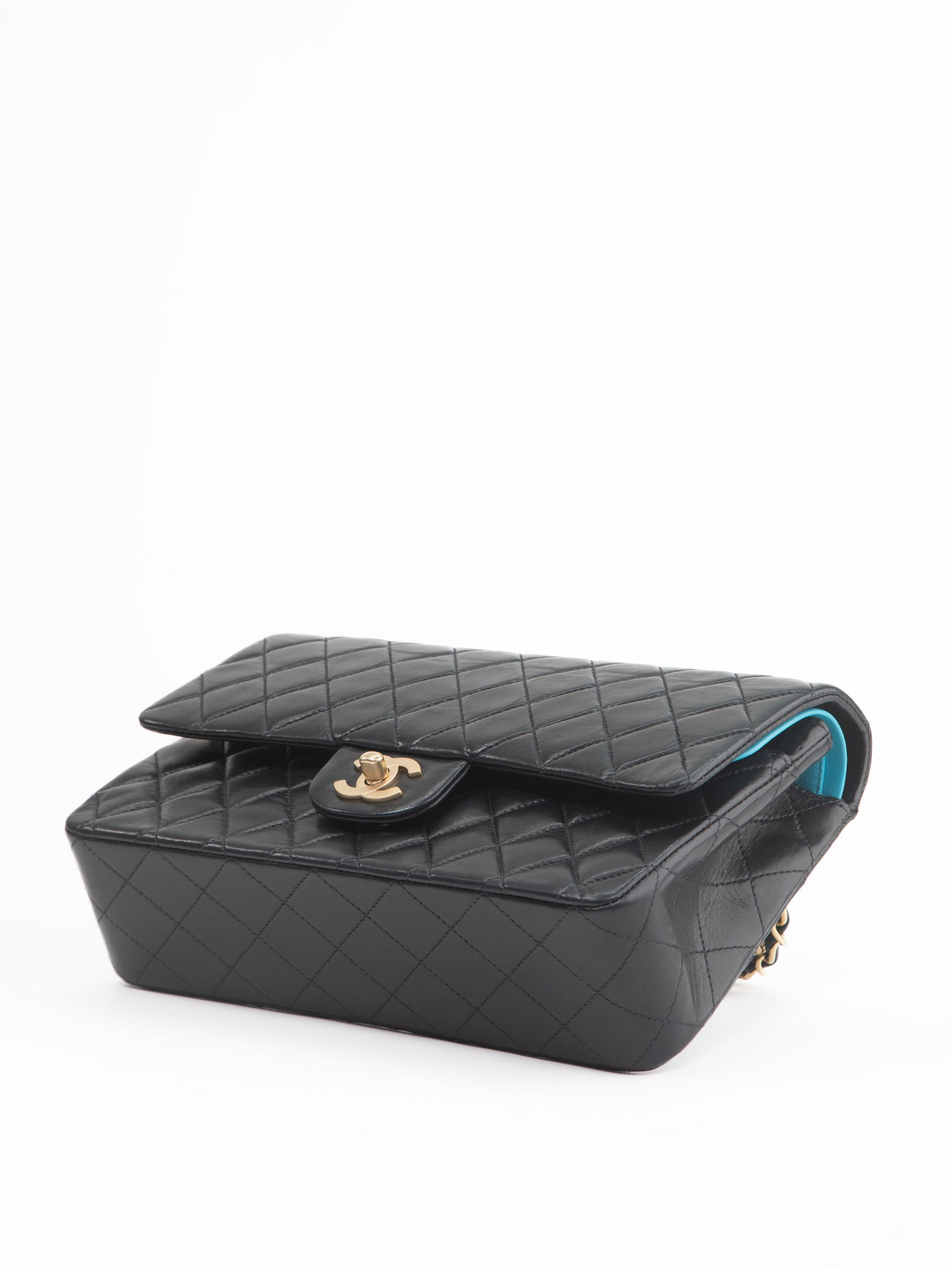 Chanel Matelasse Classic Flap Chain Shoulder Bag Limited Medium Lambsk –  Paradise vintage
