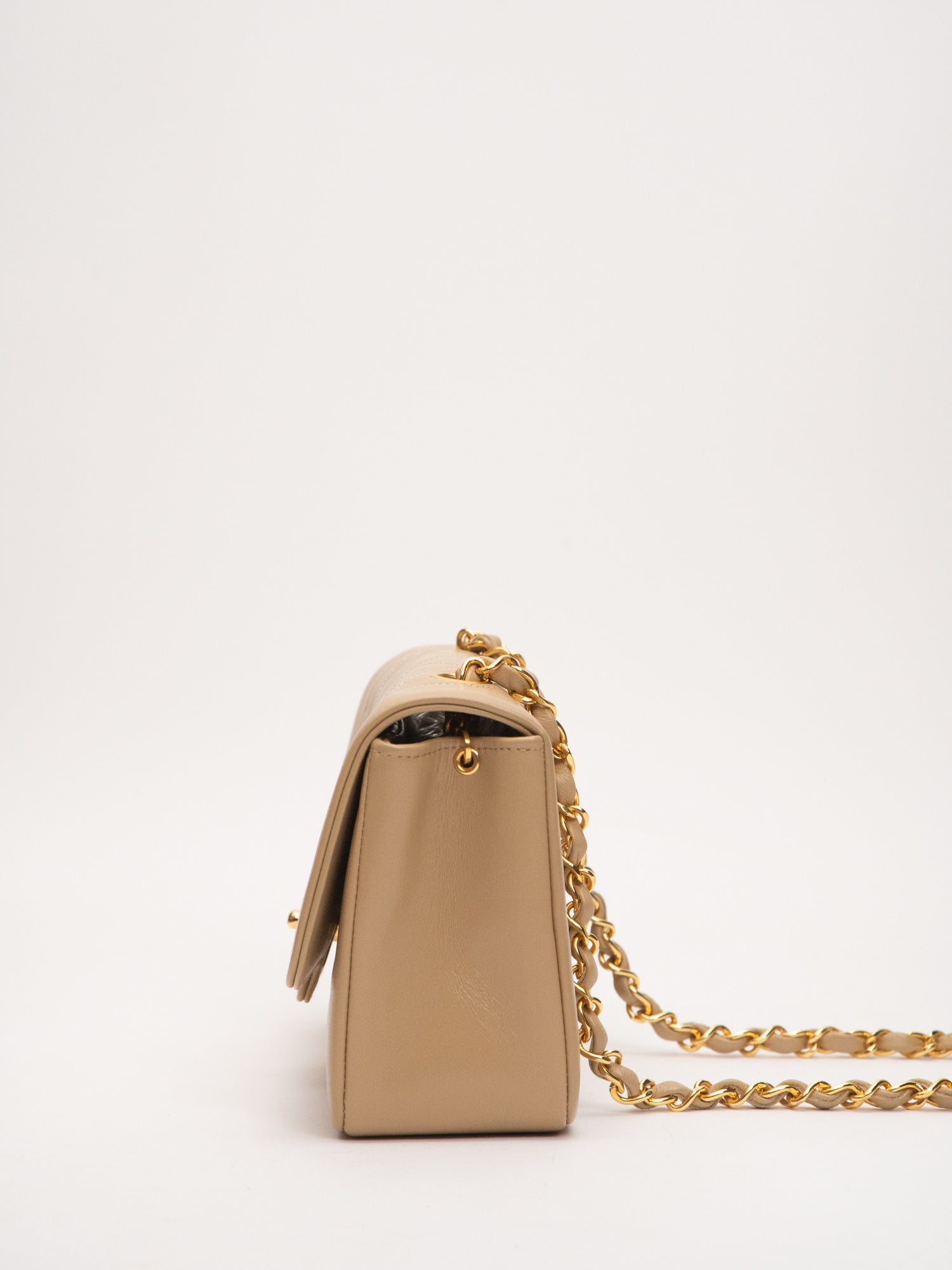 Pre Loved Chanel Matelasse Chain Shoulder Bag Lamb Skin Beige Cc