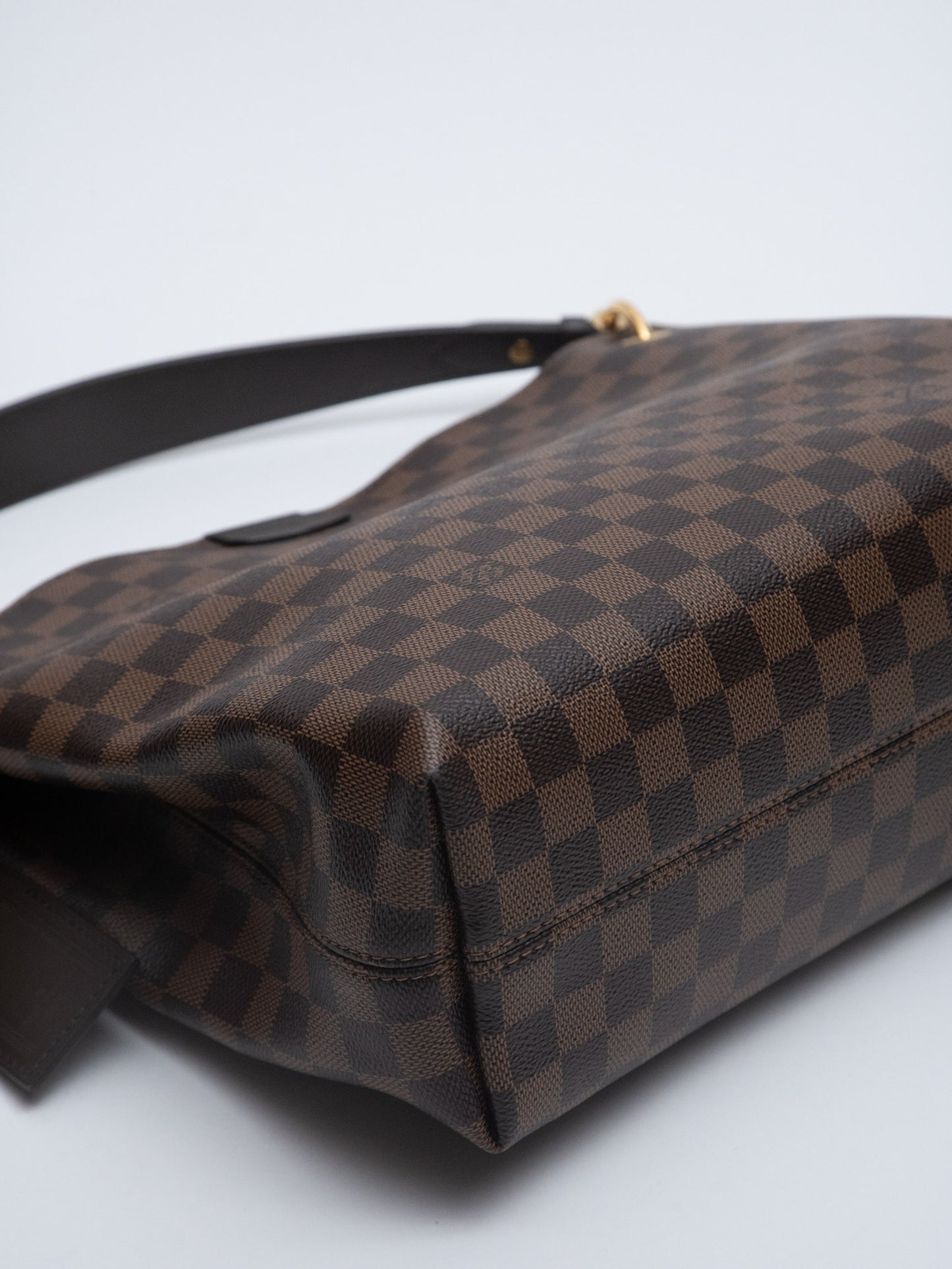 Louis Vuitton Damier Ebene Graceful MM N44045 is great for all