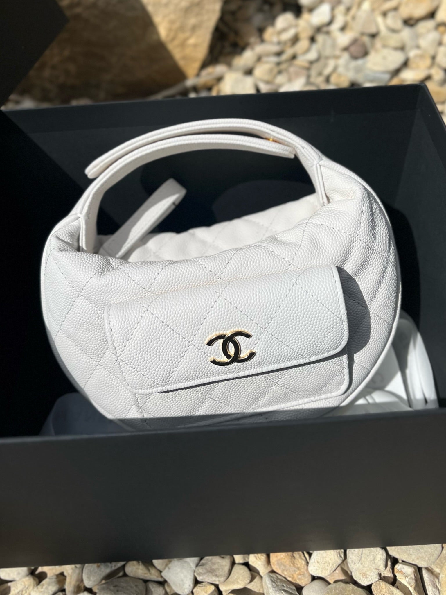 Chanel 2023 New Mini Round Matelasse Handbag Caviar Skin White – Paradise  vintage
