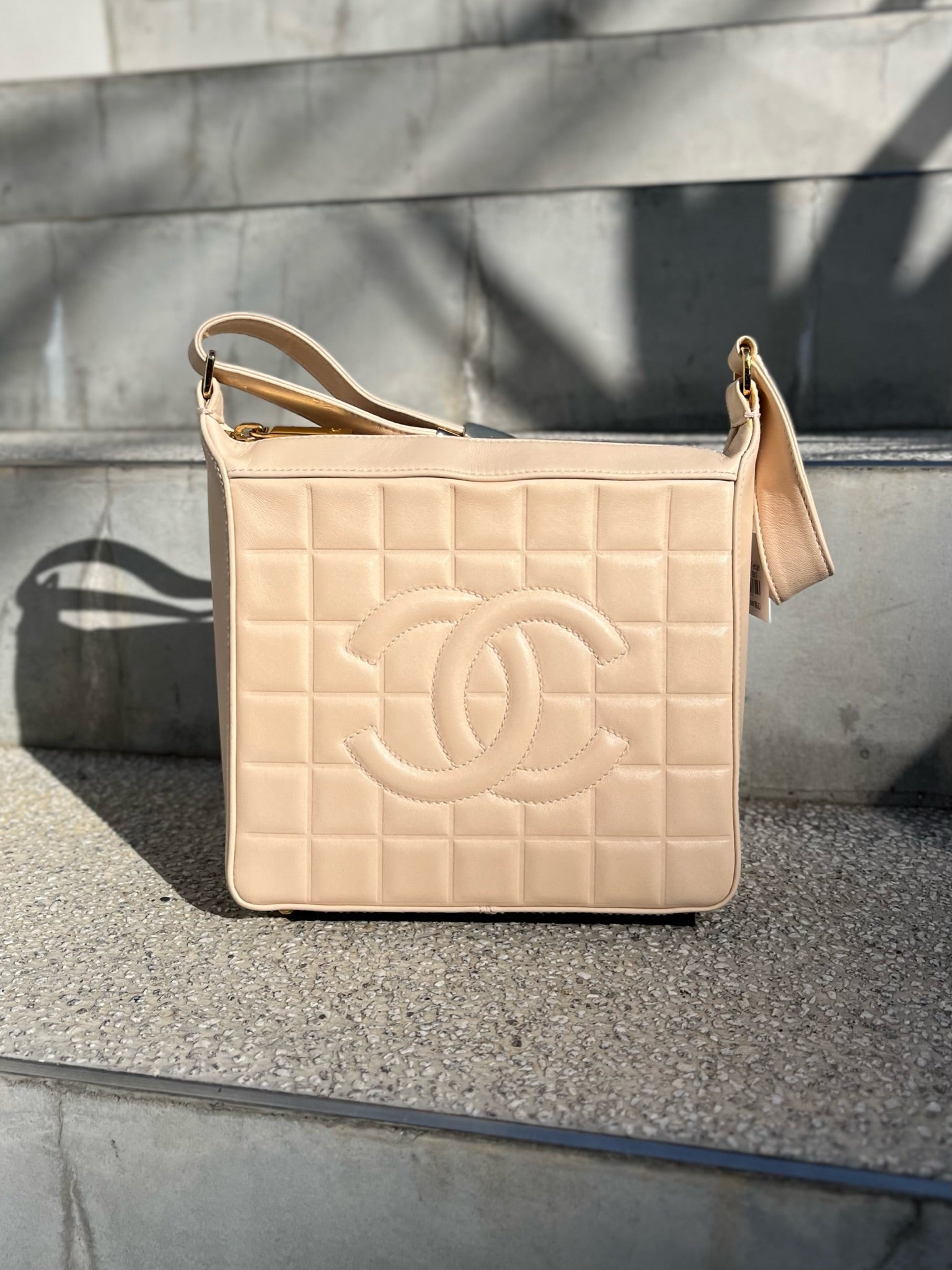 シャネル CHANEL マトラッセ CCココマーク トートバッグ ハンドバッグ ラムスキン ベージュ